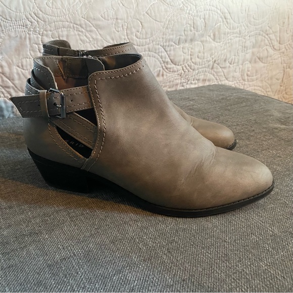 Torrid‎ grey buckle ankle bootie - Picture 6 of 12